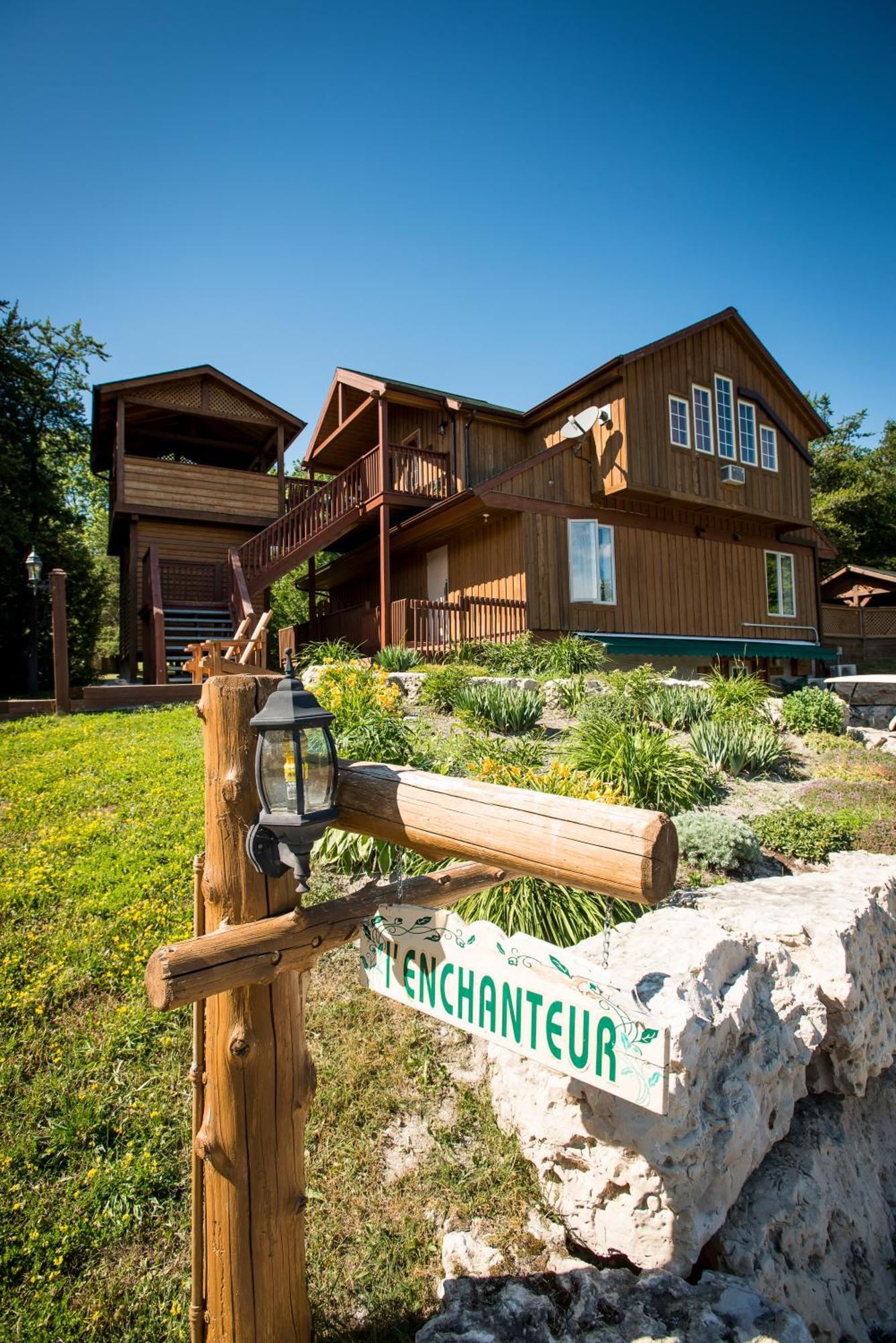 La Bannik Villa Ville-Marie Exteriör bild